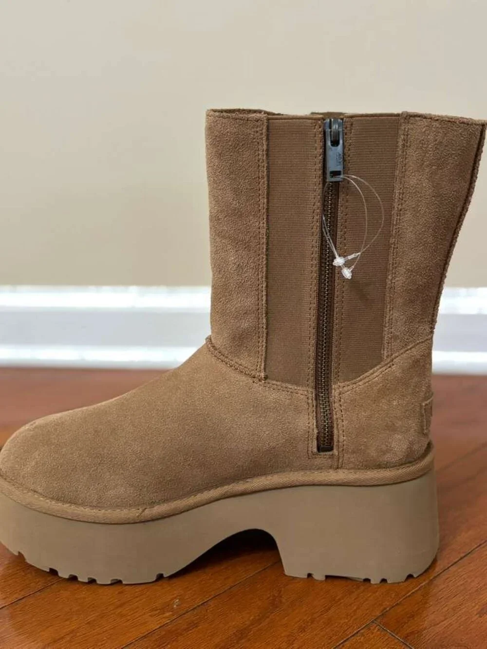 UGG women classic